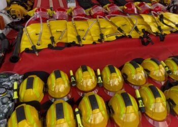 Corpo de Bombeiros do Amazonas inicia aulas do curso de prevenção e combate a incêndios florestais