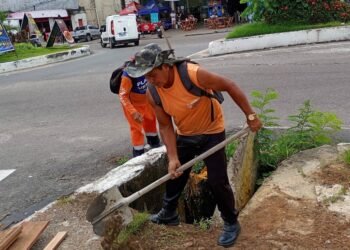 Prefeitura atua em reconstrução de caixa coletora em avenida do bairro Jorge Teixeira para maior segurança na infraestrutura