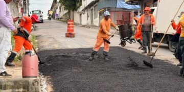 Prefeitura de Manaus intensifica recuperação asfáltica no bairro São José Operário