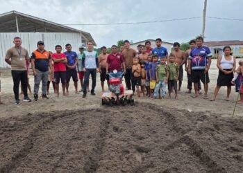 Idam capacita 30 agricultores indígenas de Japurá em mecanização da produção