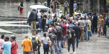 População em situação de rua passa de 388 mil em maio; SP lidera