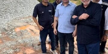 Ao lado do presidente Lula, governador Roberto Cidade defende pavimentação da BR-319 para integração e desenvolvimento da região Norte