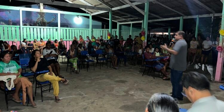 Comunidades quilombolas de Barreirinha pedem mais apoio do poder público em encontro com Glenio Seixas