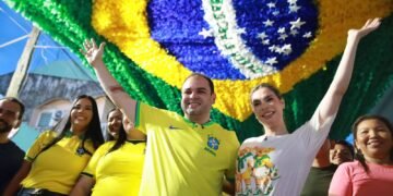 Governador Roberto Cidade visita Rua da Copa na zona centro-oeste de Manaus e destaca impulso à economia local
