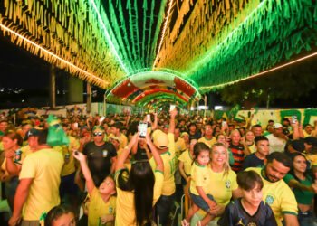 ‘Ruas da Copa’, garantem diversão às famílias e fortalece o comércio local na estreia do Brasil na Copa do Mundo