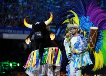 Festival de Parintins 2026: Boi Caprichoso encerra apresentações destacando cultura, memória e tradições da Região Norte