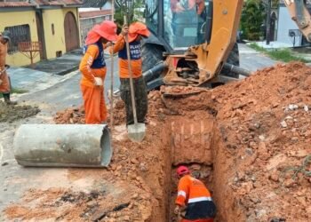 Prefeitura de Manaus avança com obra de drenagem profunda no bairro da Paz e substitui estruturas para recuperar rede comprometida