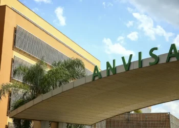 Anvisa suspende lote de medicamentos para hipertensão e câncer de mama