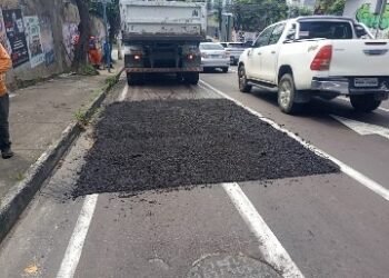 Prefeitura de Manaus recupera avenida Umberto Calderaro Filho e reforça segurança viária em um dos principais corredores da capital