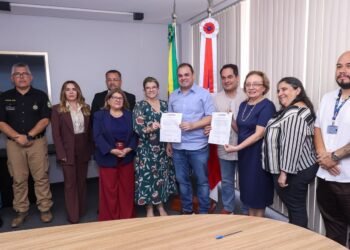 Governador Roberto Cidade assina ordem de serviço para implantação da nova sede da Delegacia Especializada em Crimes contra o Meio Ambiente