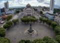Largo de São Sebastião recebe transmissão da estreia do Brasil na Copa com shows gratuitos