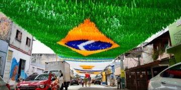 ‘Rua da Copa’ do bairro Compensa transmite estreia da Seleção Brasileira neste sábado com atrações para toda família
