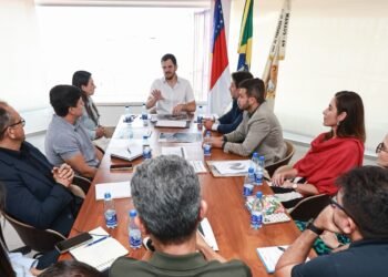 Prefeito Renato Junior discute expansão dos serviços e melhorias em obras com a Energisa para ampliar atendimentos de demandas da população