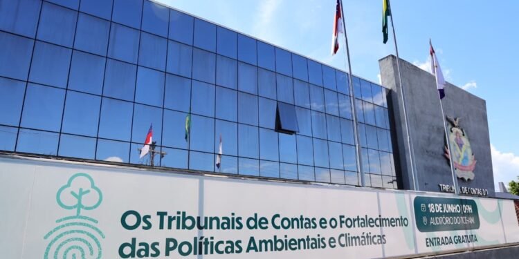 TCE-AM promove painel sobre fortalecimento das políticas ambientais e climáticas