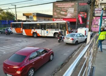 Prefeitura realiza estudo técnico para oferecer segurança viária com implantação de semáforo na zona Sul de Manaus
