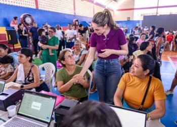 Primeira-dama Thaisa Cidade acompanha atendimentos do Governo Presente na zona oeste de Manaus