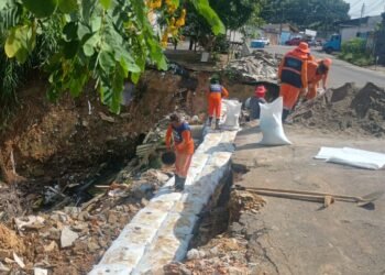 Prefeitura de Manaus atua com intervenção emergencial para conter erosão no bairro Planalto e reforça segurança da área