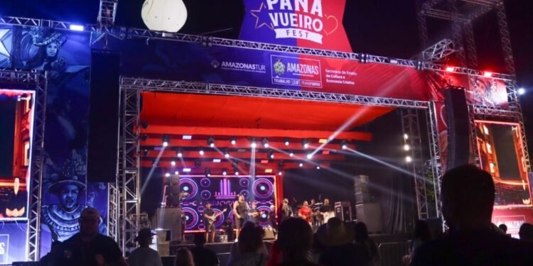 Festival de Parintins 2026: Panavueiro Fest exibe jogo do Brasil e apresentações de Caprichoso e Garantido