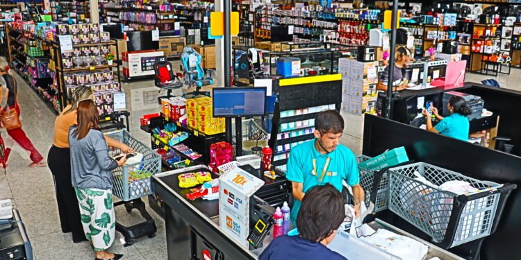 Fecomércio AM divulga Panorama Econômico de junho com dados sobre emprego, consumo e atividade empresarial