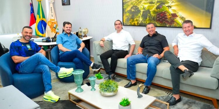 Prefeito Renato Junior alinha fortalecimento da assistência à saúde dos servidores municipais