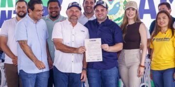 Governador Roberto Cidade leva ações do Governo Presente para Manacapuru