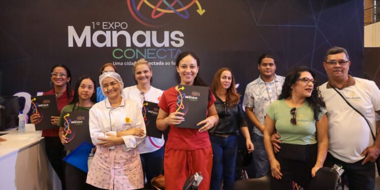 Prefeitura realiza segundo dia da 1ª ‘Expo Manaus Conecta’ com foco em inovação, qualificação e show de Gabi Melim