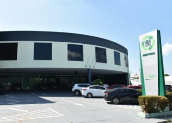 UEA confirma início do pagamento de bolsas e auxílio permanência referente a julho