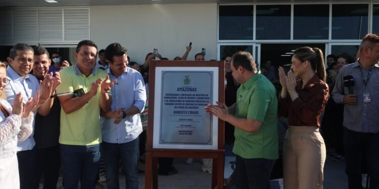 Governador Roberto Cidade entrega readequação do ambulatório da FCecon e amplia capacidade de atendimento aos pacientes oncológicos
