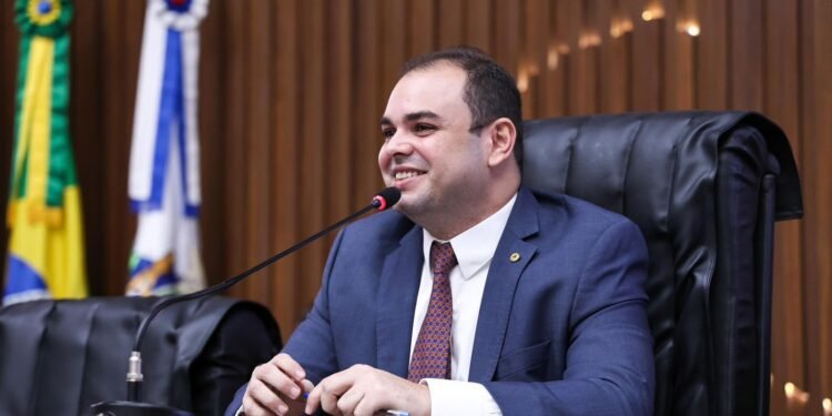 Roberto Cidade tem maior crescimento nas pesquisas eleitorais nacionais