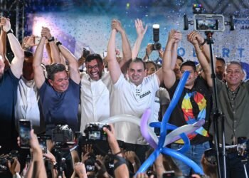 Roberto Cidade anuncia aumento histórico do Auxílio Estadual e reforça compromisso com quem mais precisa