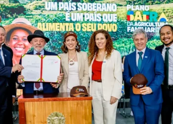 “Melhor arma que um país pode ter é alimento”, diz Lula