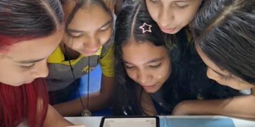 Copa do mundo em sala: alunos da rede estadual produzem livro a partir de estudo de linguagens e da história do futebol