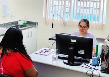 Profissionais de saúde da prefeitura participam de atividades da operação ‘Mulher Segura’ sobre enfrentamento à violência