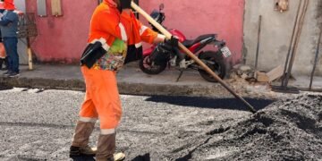 Prefeitura de Manaus intensifica recuperação asfáltica no Colônia Terra Nova durante nova edição do programa ‘Manaus que a Gente Cuida’