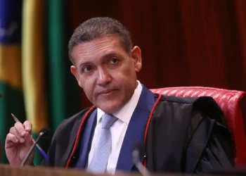 Urna eletrônica é patrimônio da democracia, diz TSE