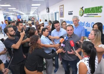 Roberto Cidade visita Hospital Francisca Mendes e conhece tecnologia de cirurgias cardíacas
