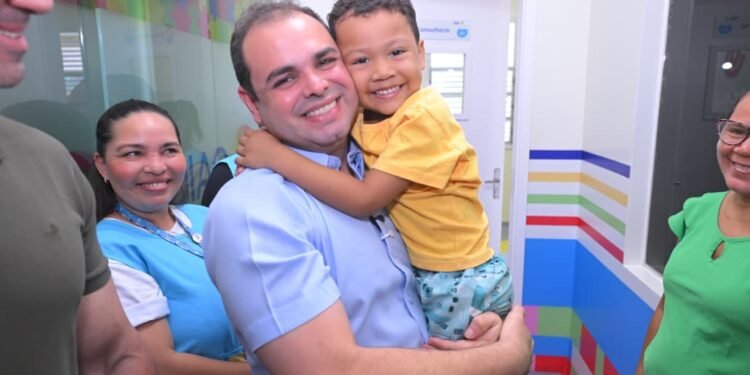 Roberto Cidade acompanha mutirão de saúde para crianças e idosos