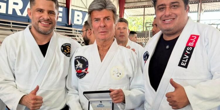 Ministro Luiz Fux recebe homenagem por atuação no Jiu-Jitsu
