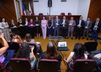Thaisa Cidade reforça proteção às mulheres em evento do Agosto Lilás no MPAM