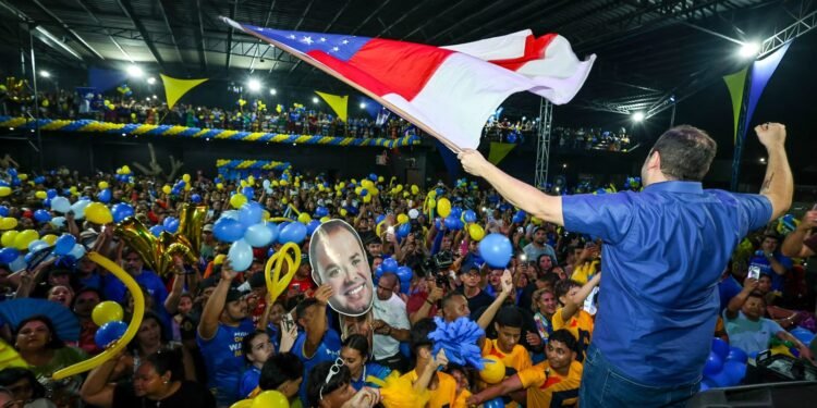 Roberto  Cidade reforça compromisso social e explica ampliação do Auxílio Estadual