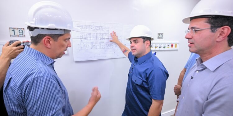 Roberto Cidade vistoria obras do SPA São Raimundo que será transformado em UPA