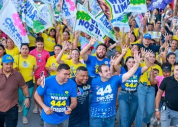 Roberto Cidade inicia corpo a corpo da campanha no bairro Jorge Teixeira