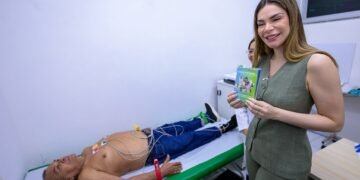 Thaisa Cidade visita Policlínica Gerontológica da FUnATI e ressalta cuidado integral ao idoso