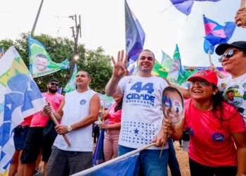 Apoiadores de Cidade mobilizam as seis zonas de Manaus em bandeiraços