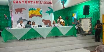 Literatura amazônica ganha destaque em semana literária em escola de Manaus