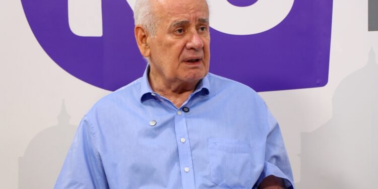 Serafim acompanha paralisação no Distrito Industrial e defende diálogo entre trabalhadores e empresas