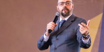 TCE-AM terá curso gratuito de Português Jurídico com professor e autor Eduardo Sabbag