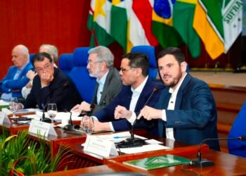 Prefeito Renato Junior anuncia secretaria de desburocratização industrial e defende união entre prefeitura, Suframa e governos pelo Polo Industrial de Manaus