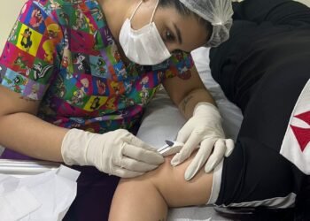 Prefeitura entrega implantes contraceptivos para população custodiada no Compaj