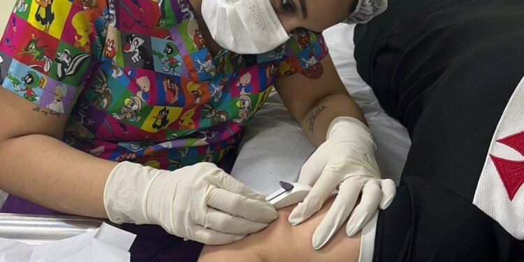 Prefeitura entrega implantes contraceptivos para população custodiada no Compaj